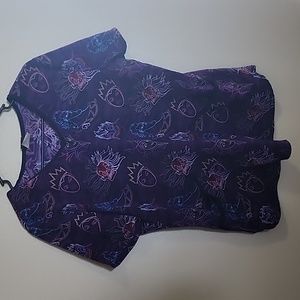 Scrub top disney villains size M